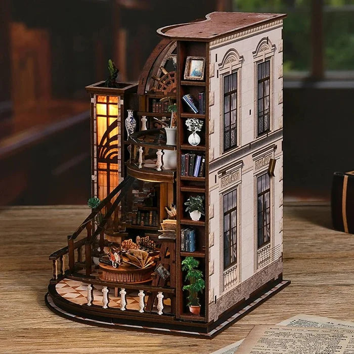 HiNooki - Bacchus BookstoreBook Nook
