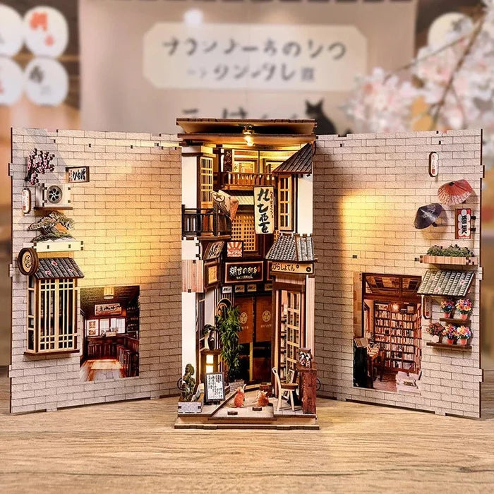 Cat Alley – DIY book nook kit, HiNooki (image 3)
