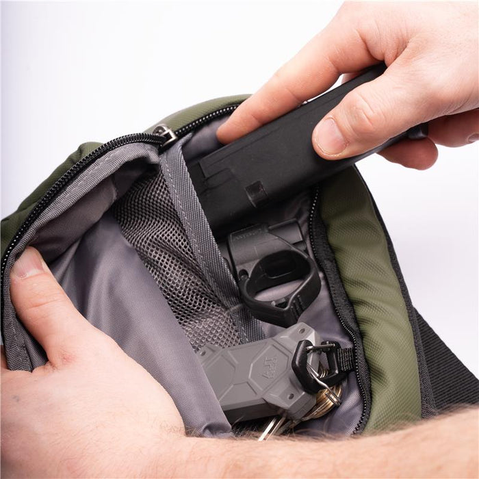 Cross-Body Carry Bag With DRYOUT®