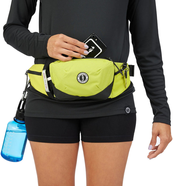Essentialist Manual Inflatable Belt Pack