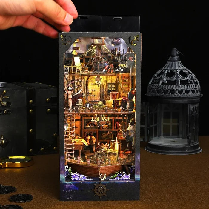 Magic Pirate Ship – DIY book nook kit, HiNooki (image 5)