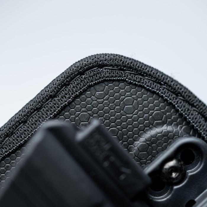 ShapeShift  velcro Holster for +500 handguns - Alien Gear Holsters