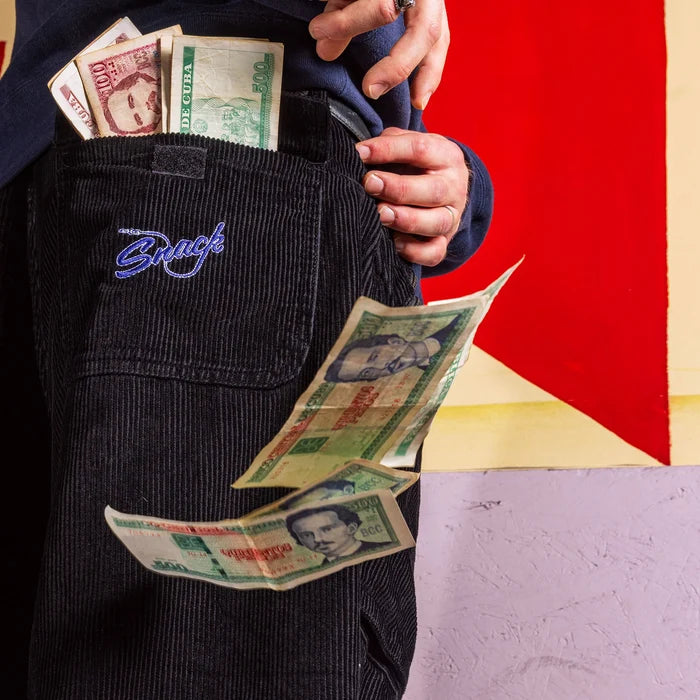 Snack Mic Check Corduroy Pants Black back pocket detail with money falling out