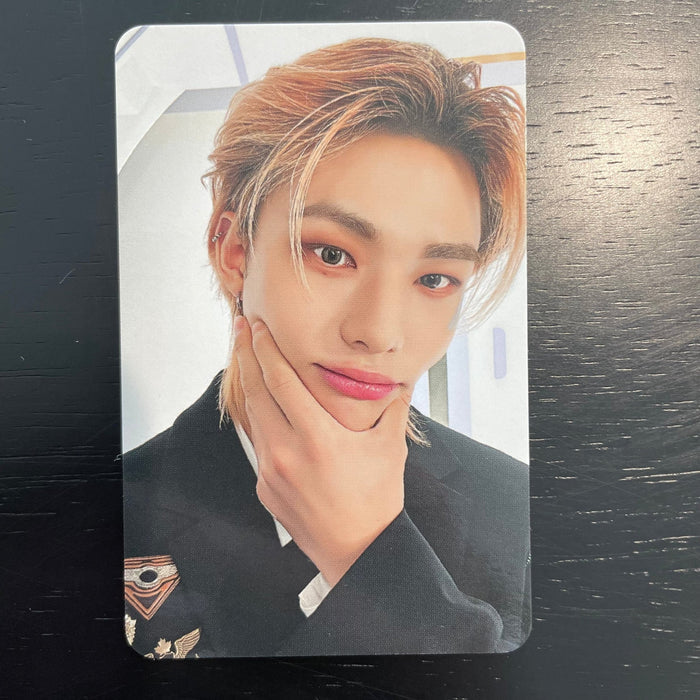 HYUNJIN / B