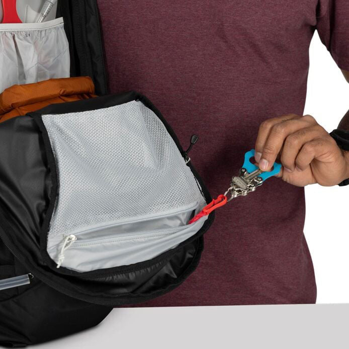 Talon Hiking Backpack - 22 L