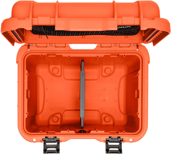 Trail 10 Compact Waterproof Hard Case - 11.2 L