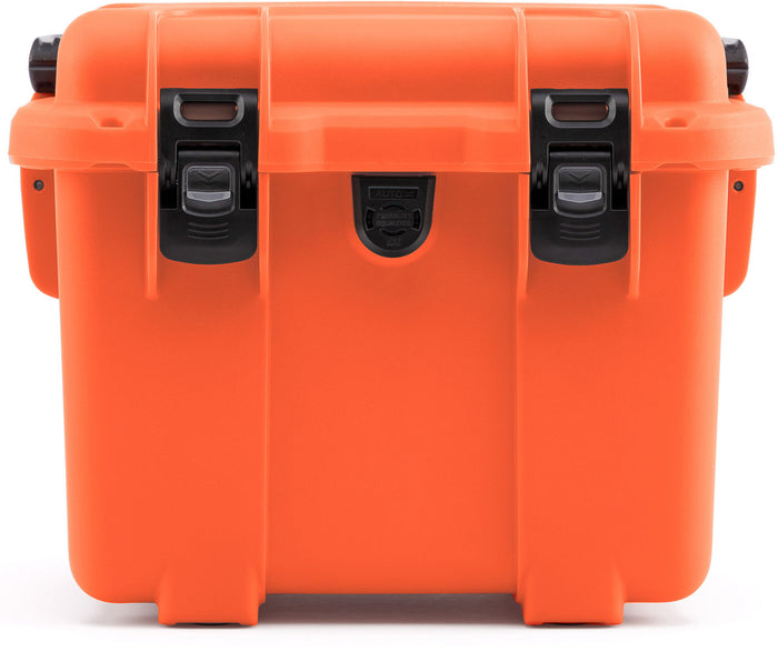 Trail 10 Compact Waterproof Hard Case - 11.2 L