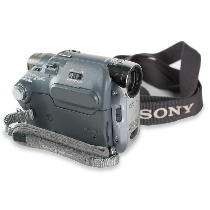 Vintage Sony Handicam Mini-DV DCR-HC42 Video Camera