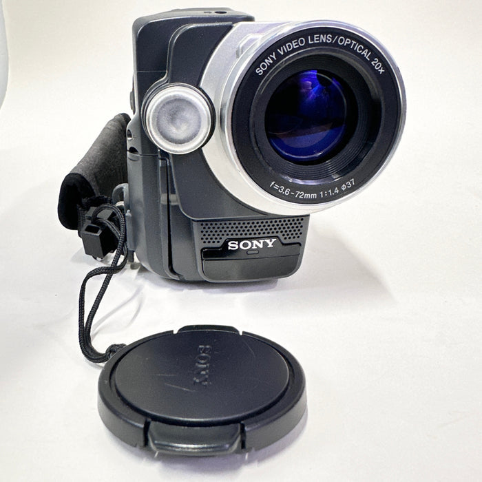 Vintage Sony Handycam Vision Hi-8 CCD-TRV308 Video Camera