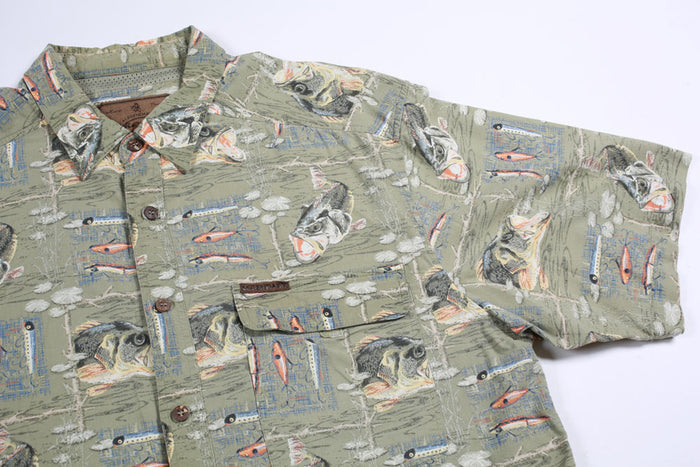 Vintage Whitetails Button-Up Fishing Shirt L