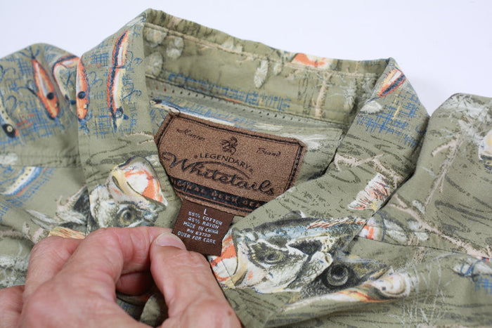 Vintage Whitetails Button-Up Fishing Shirt L