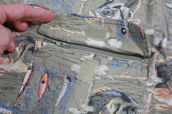 Vintage Whitetails Button-Up Fishing Shirt L
