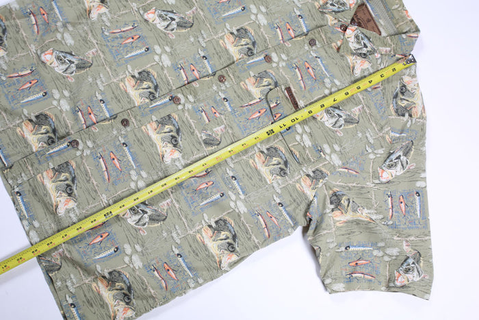 Vintage Whitetails Button-Up Fishing Shirt L