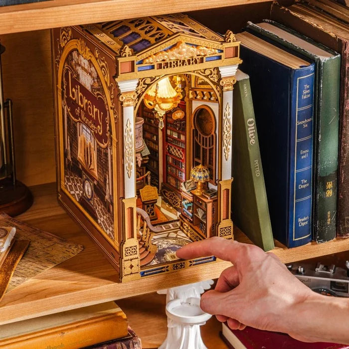 Wonders Library – DIY book nook kit, HiNooki (image 4)